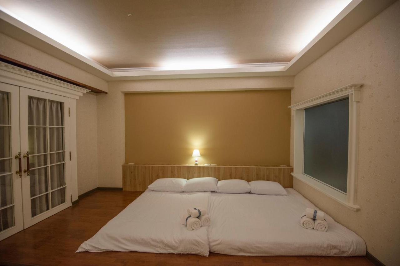 Kaohsiung Time'S Hotel Eksteriør billede